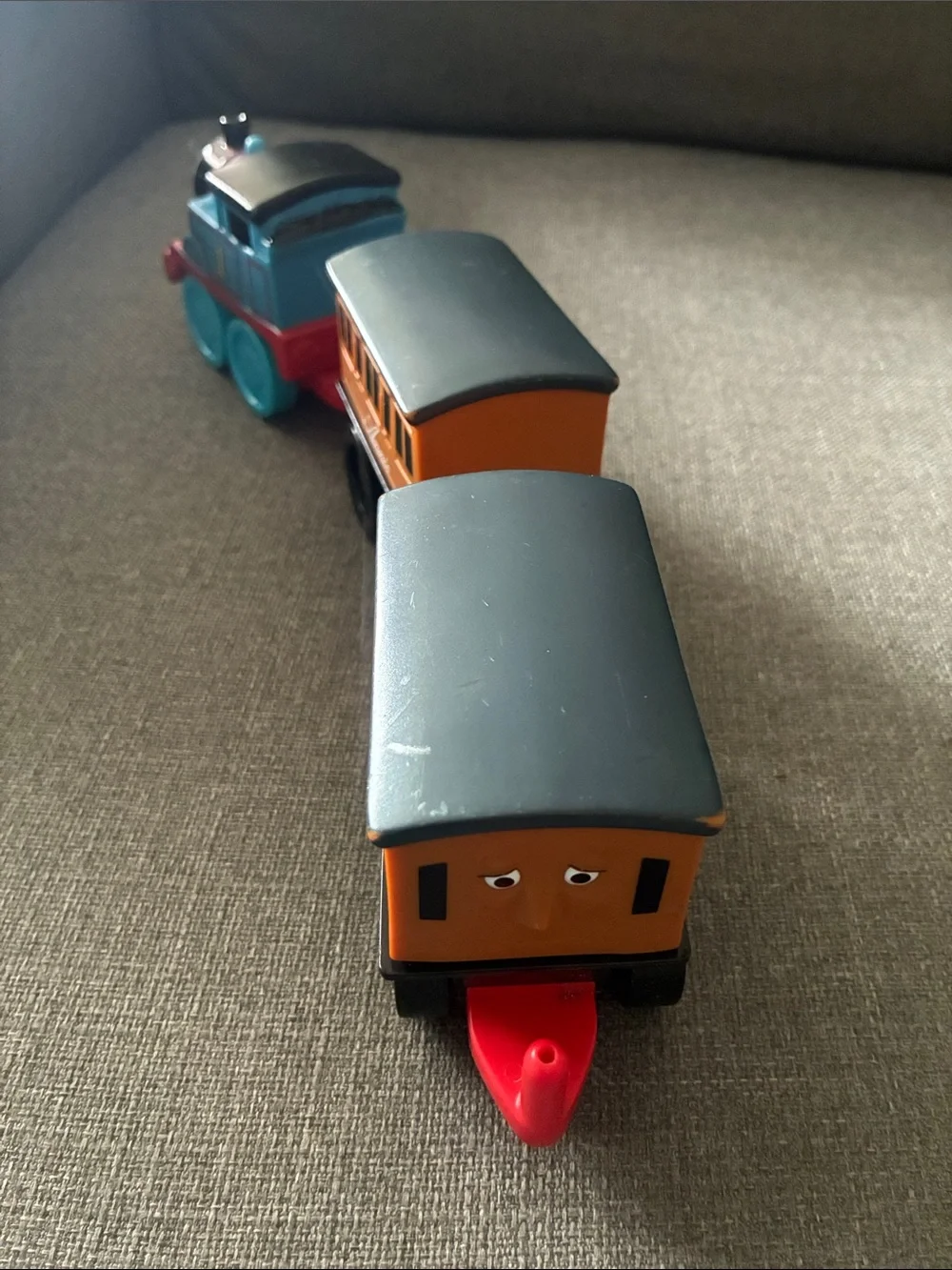 Thomas & Friends Vintage Thomas Engine with Clarabel & Annie - Kids Train Toys